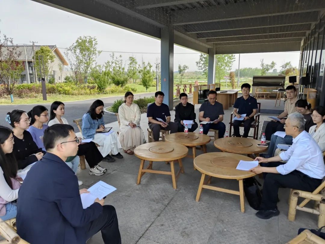 長豐縣召開定向選調生“馬扎座談會”
